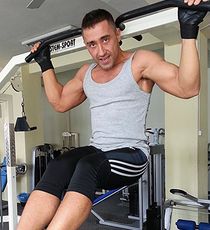 Mugur, 47 лет, Румыния Mugur, 47 лет,