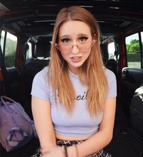 Laney Grey, 27 лет, США Laney Grey, 27 лет,