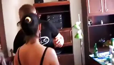 Русская молодежь устроила свингерскую групповуху на вечеринке