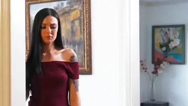 Пацан выебал сисястую маму девушки и спалился на измене