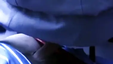 Соседка согрела хуй, исполнив минет во время перекура в подъезде