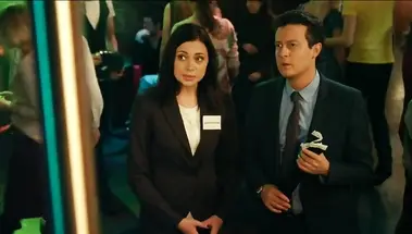 Юля Семакина танцует стриптиз в сериале «Универ: Новая общага»