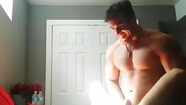 Качок быстро выебал силиконовую администраторшу спортзала