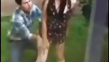 Подсмотрел, как сосед вылизал пизду девки на газоне