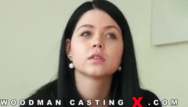 Shione Cooper ебется с тремя актером на порно кастинге у Вудмана