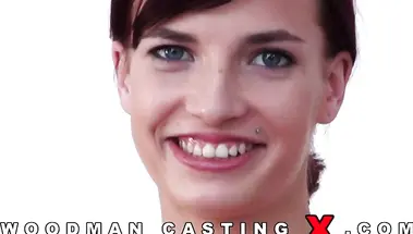 Вудман грубо оттрахал Leila Smith в жопу и рот