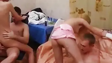 Групповая ебля пьяных русских студентов МФТИ на вписке