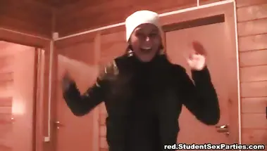 Питерские студенты замутили секс оргию на даче мажора