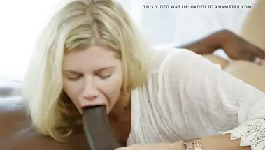 Подборка нигерских камшотов на лица белых телок от студии BLACKED