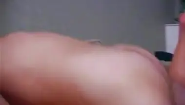 Пасынок ебет пизду русской мачехи и сливает кончу на живот