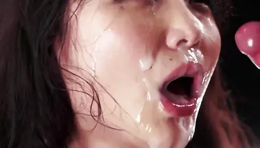 Подборка камшотов на лица и во рты японок