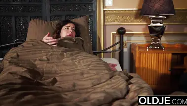 Русская эмигрантка дала в пизду старому семейному психологу