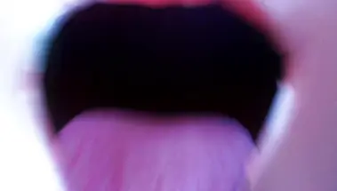 Обильный выстрел спермы в горло зеленоглазой японки