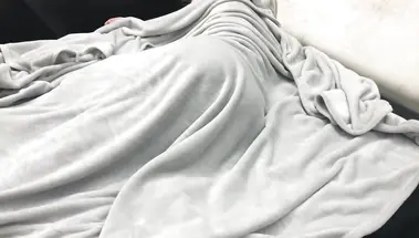 Брат обкончал пижаму сестры, разбудив её еблей