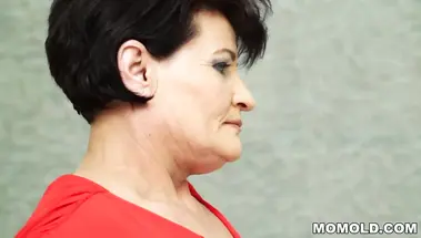 Жирная репетиторша в возрасте трахнулась со студентом на первом уроке