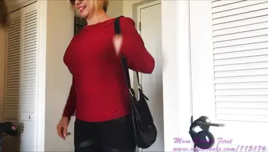 Тётка занялась сексом с племянником под новогодней елкой