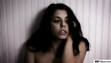 Муж с женой похитили студентку и устроили с ней ЖМЖ тройничок