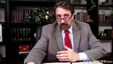 Грудастая студентка в мини юбке Lena Paul дает учителю за оценку