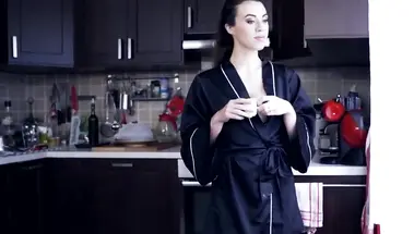 Француженка Tiffany Doll делает римминг садовнику и отдается в анал