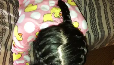 Отчим выебал азиатскую падчерицу в пижаме после анилингуса