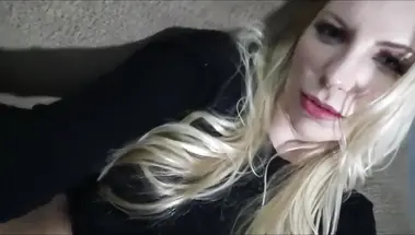 Инцест с вагинальным кремпаем после соблазнения матерью сына