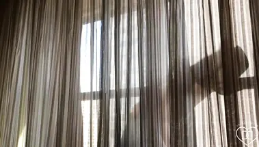 Dani Daniels со связанными ножками мастурбирует до оргазма