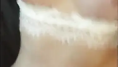 Громко кончил внутрь телке в чулках в миссионерской позе