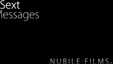 Natalia Starr скачет на хуе в наезднице и трахается раком