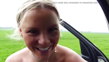 Кончил в жопу белокурой немке после анальной ебли в машине