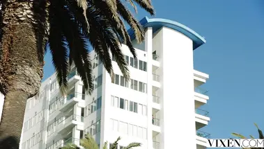 Муж с женой позвали подругу на групповуху с анилингусом и кремпаем