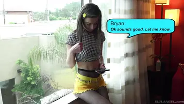 Худая нимфоманка потрахалась с бородатым незнакомцем из интернета