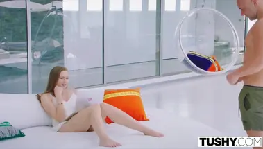 Курортный роман замужней телки и оргазм от анала раком