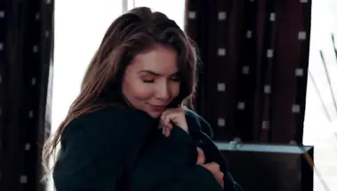 Татуированный прожаривает заросшую щель грудастой сводной сестры