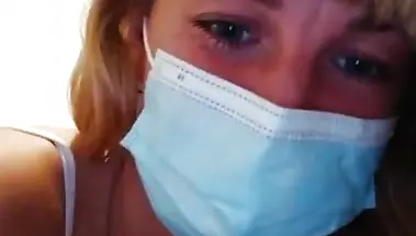 Селфи съемка куни и минета в примерочной и писсинга в параше