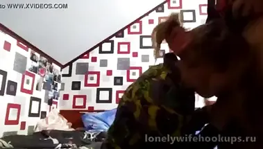 Каминг-аут русской сексвайф - обвинила мужа в микрочлене и отсосала болт любовника