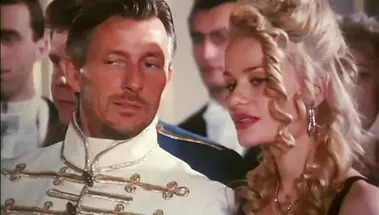 Полнометражное историческое винтаж порно из Италии с анальной еблей