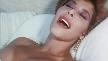 Ретро ебля актрисы и политика Милли Д'Абраччо и Рокко Сиффреди