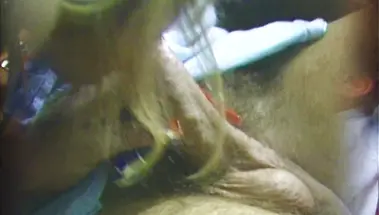 Мастерский отсос от блондинки водителю кабриолета в гараже - ретро винтаж