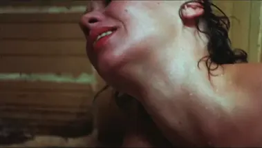 Воспоминания о половой жизни нимфоманки суицидницы в ретро порно