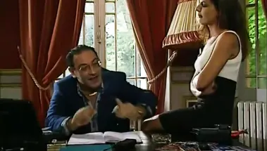 Ретро ебля секретарши с боссом и ЖМЖ трах детектива с подозреваемыми