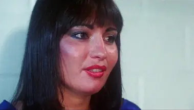 Ретро групповуха теннисисток с тренером и отсос мужика самому себе перед трахом