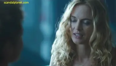 Сцена лесбийского секса голой Хизер Грэм в фильме «Буги-вуги»