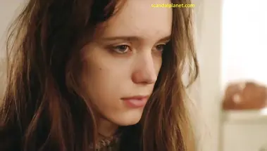 Минет и трах раком актрисы Стэйси Мартин в фильме «Нимфоманка»