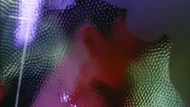 Голая попка Алисы Милано и секс стоя сзади в фильме