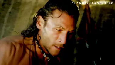 Жесткий секс Ханны Нью с капитаном пиратов в «Черных парусах»