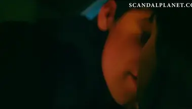 Эротика с Хейли Стайнфелд в клипе и первый секс в машине в фильме