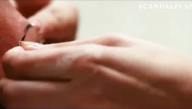 Голая Леди Гага в объятиях Брэдли Купера в пенной ванне