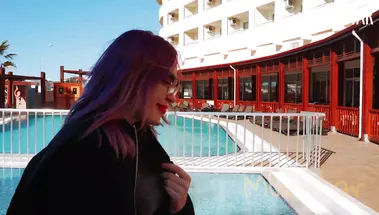 Питерский пикапер уломал замужнюю на измену в турецком отеле