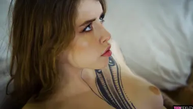 Чарли Дин ебет татуированную оторву Иден Айви