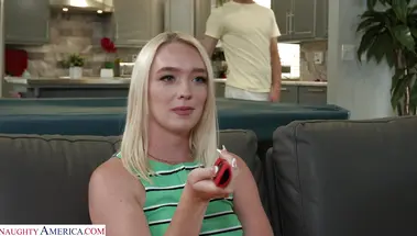 Джульетта Минт повелась на большой член брата своей подружки